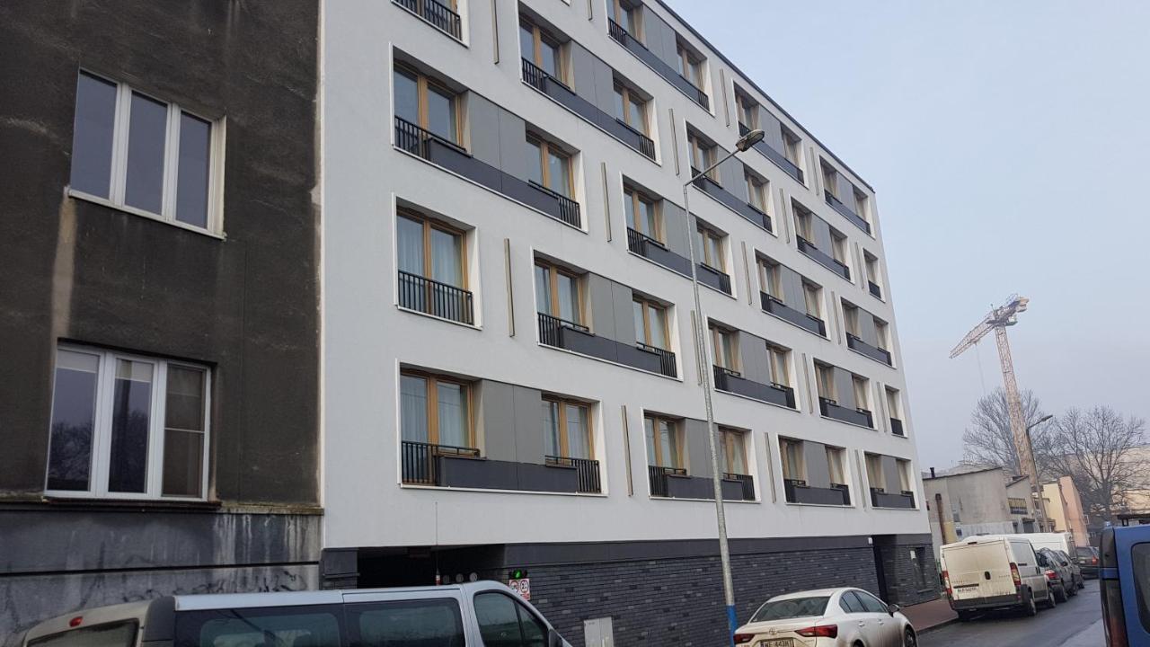 Aparthotel Hello Halicka 5